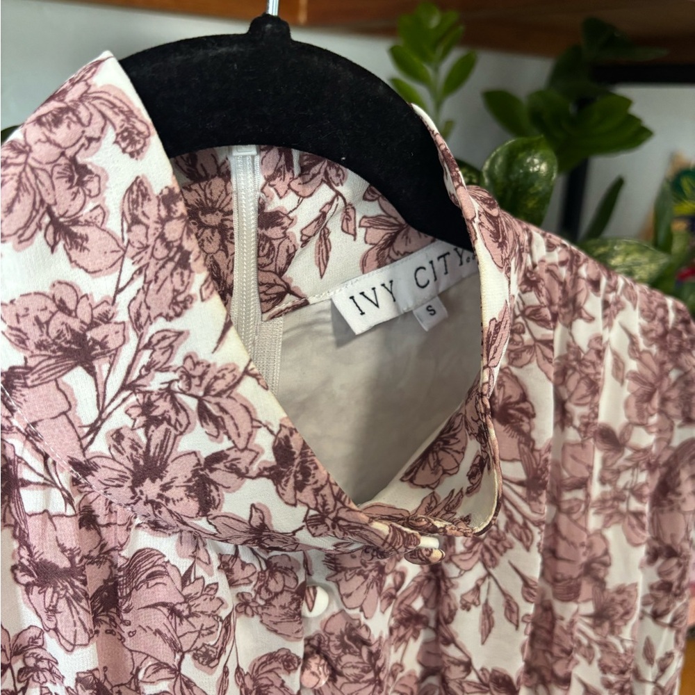 Ivy City Co Brynley Dress in Pink | Small - Picture 4 of 6